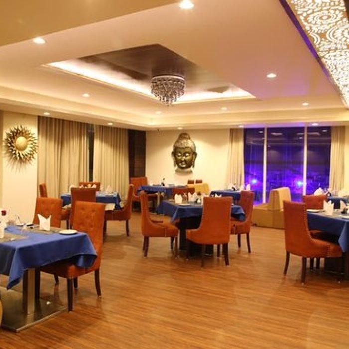tulip-restaurant-by-hotel